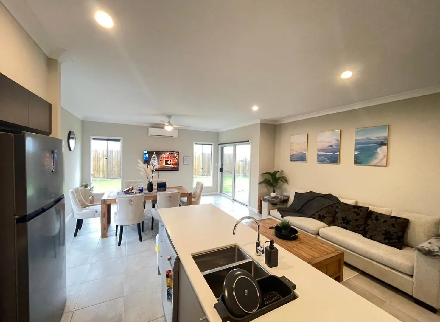 Holiday home Elegant Retreat In Griffin A Stylish Getaway Villa